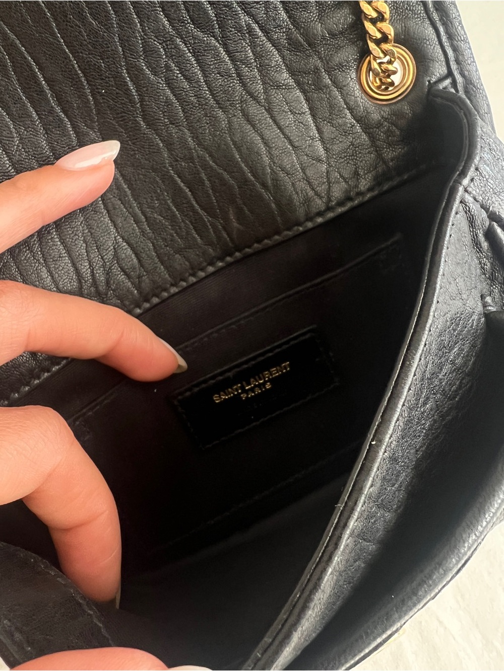 Saint Laurent Niki mini grained lambskin Leather Bag with Gold Chain - Picture 9 of 16